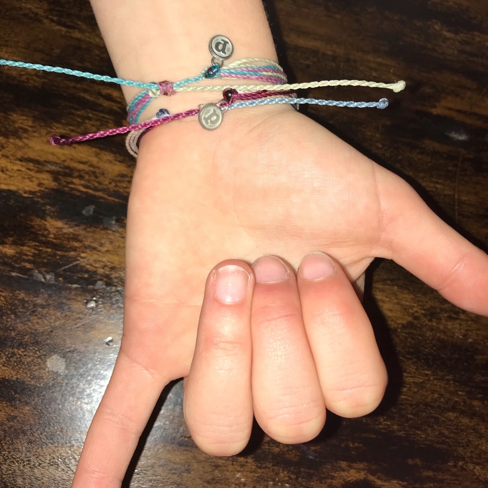 2 Pura Vida Bracelets
